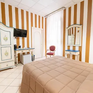 2* Pensión Le Tre Stelle